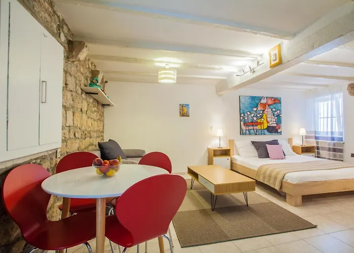 Honey Art Apartament Cres